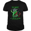 Black Women In May We Wear Green Mental Health Awareness Tee T-Shirt Classic Men's T-shirt