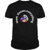 Mom Knows Everything T-Shirt Classic Men's T-shirt