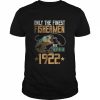 Only The Finest Fishermen Are Born In 1922 Fishing T-Shirt Classic Men's T-shirt