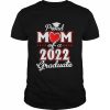 Proud Mom Of A Class Of 2022 Graduate Senior 22 Heart Family T-Shirt Classic Men's T-shirt