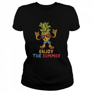 Summer Motif Outfit Fun Summer Beach Pineapple Enjoy The Summer Shirt Classic Women's T-shirt