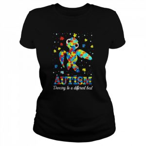 Turtle autism dancing to a different beat  Classic Women's T-shirt