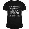 I like motorcycles and dogs and maybe 3 people 2022  Classic Men's T-shirt