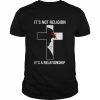 Jesus Christian It’s not religion it’s a relationship  Classic Men's T-shirt