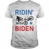 Joe Biden falls off his bike Ridin’ with Biden  Classic Men's T-shirt