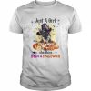 Swedish Vallhund Just A Girl Who Loves Dogs And Halloween Shirt Classic Men's T-shirt