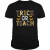 Trick or teach teacher halloween costume  Classic Men's T-shirt