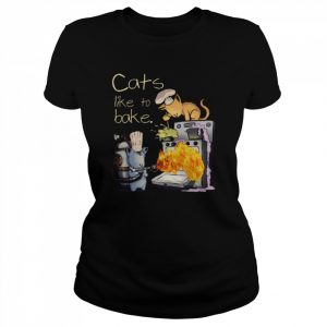 Cat Lovers Cats Like To Bake  Classic Women's T-shirt