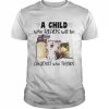 Cat a child who reads will be an adult who thinks  Classic Men's T-shirt