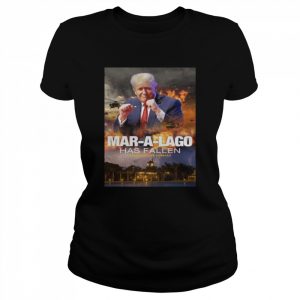 Donald Trump mar a lago has fallen  Classic Women's T-shirt