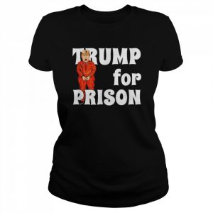 Fbi searches Trump’s house Trump for prison  Classic Women's T-shirt