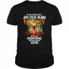 Never underestimate an old Man who loves Hunting and was born in June 2022  Classic Men's T-shirt