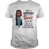 Witch Girl My Broom Broke so now I’m Doctor of Philosophy Halloween  Classic Men's T-shirt