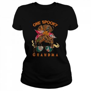 One Spooky Grandma Bandana Grandma Halloween T-Shirt Classic Women's T-shirt