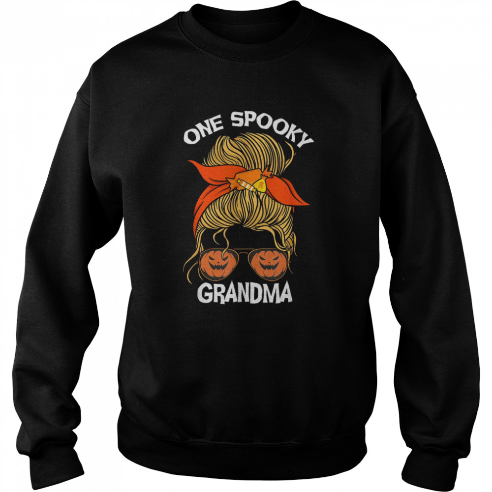 One Spooky Grandma Bandana Women Grandma Halloween T-Shirt Unisex Sweatshirt