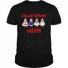 chicken Halloween chilling with my creeps  Classic Men's T-shirt